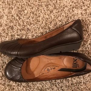 Sofft brown leather wedge flat